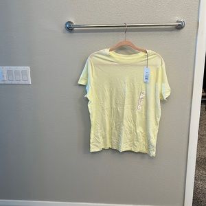 Light yellow NWT XXL t-shirt